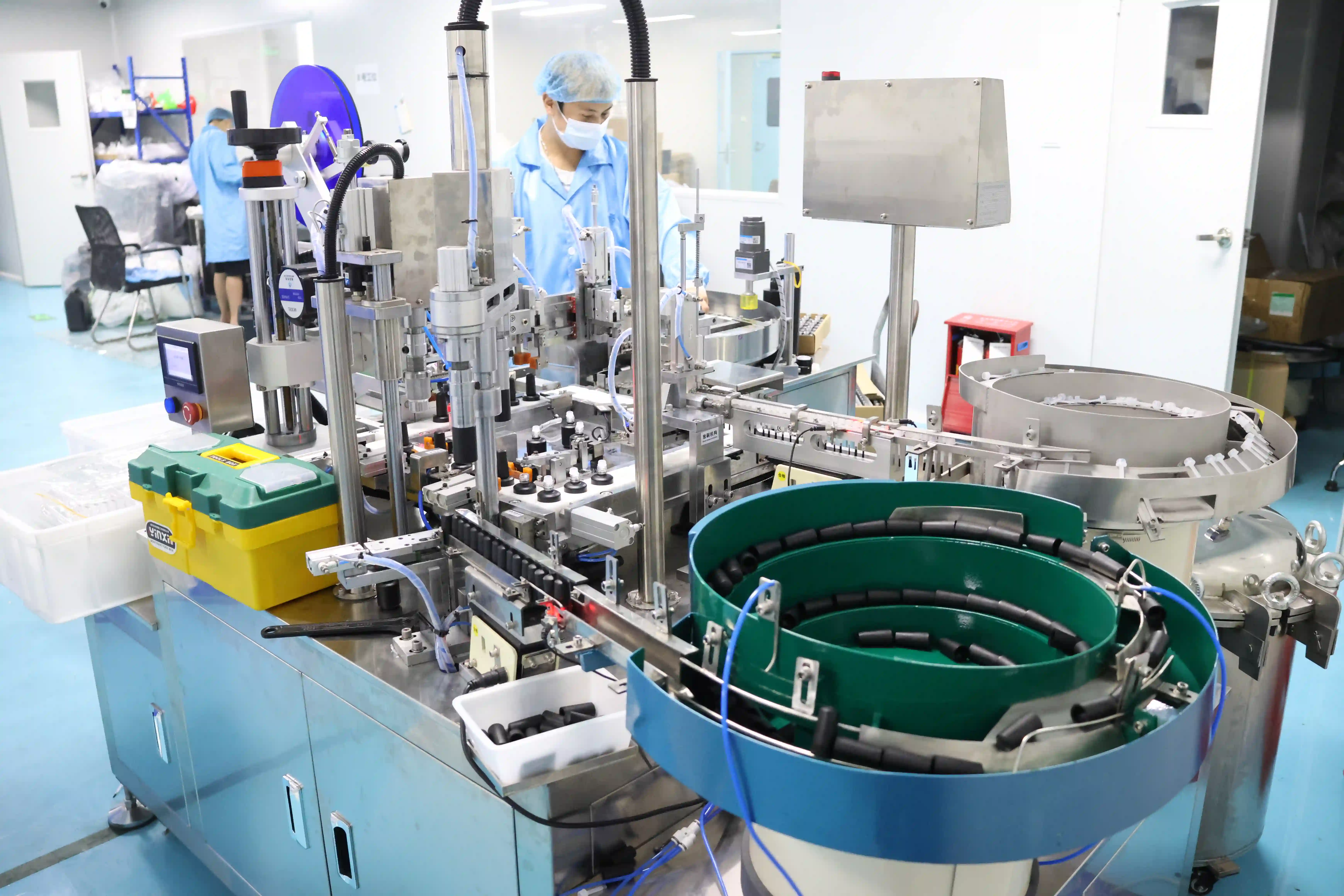 Start Production-Custom Gel Polish Manufacturer-7