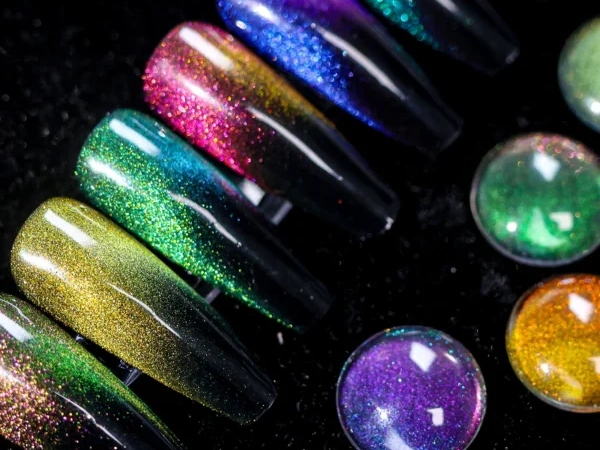 What Are Cat Eye Nails